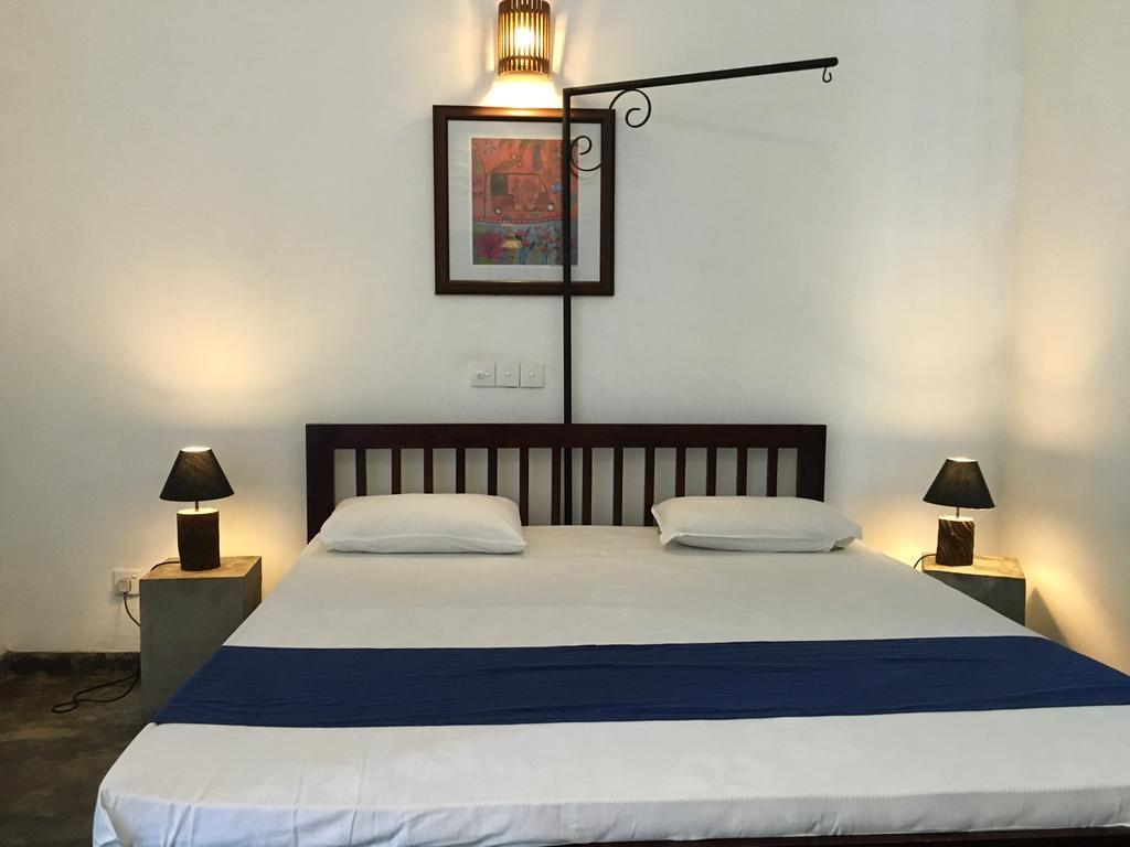 Colombo Beach Hostel Dehiwala-Mount Lavinia Room photo